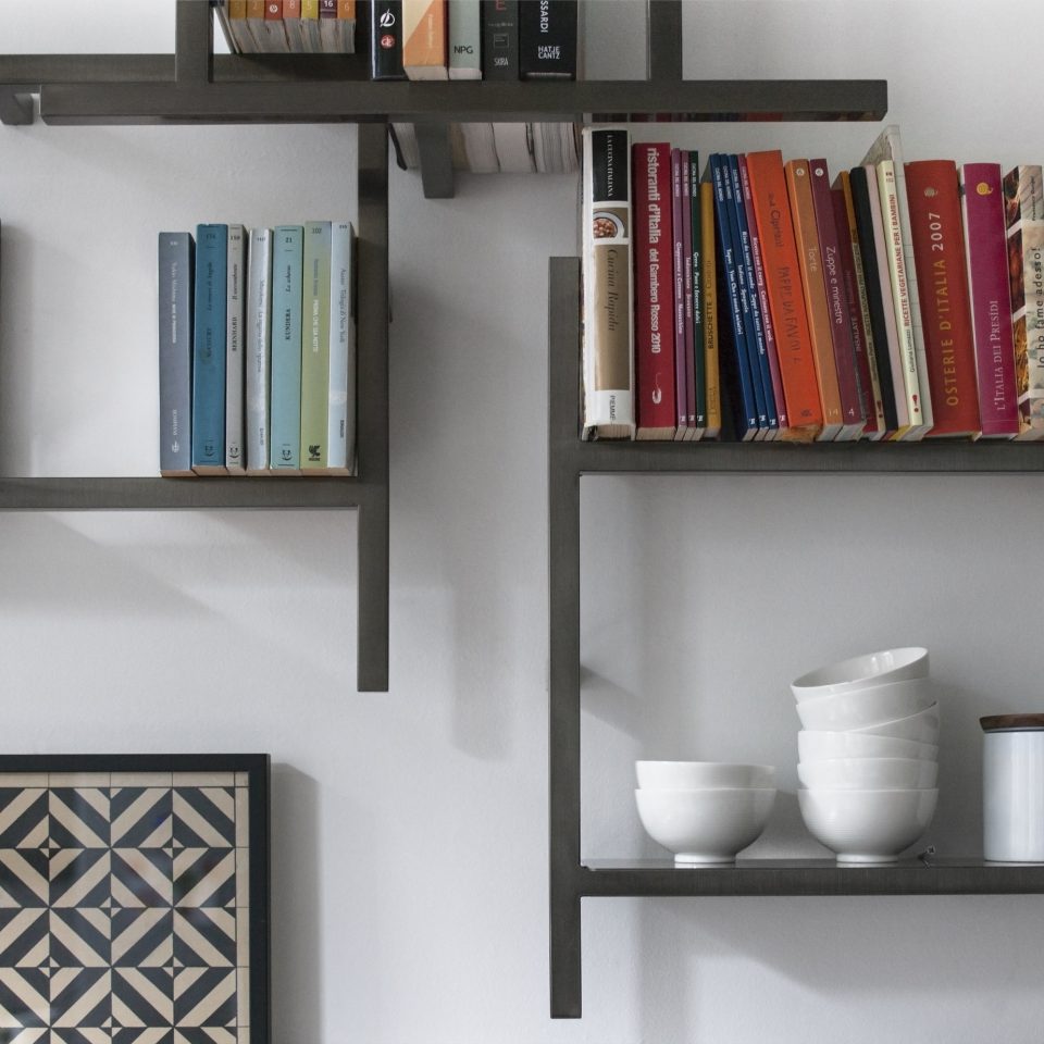 Книжные полки Antologia