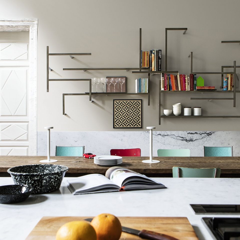 Книжные полки Antologia