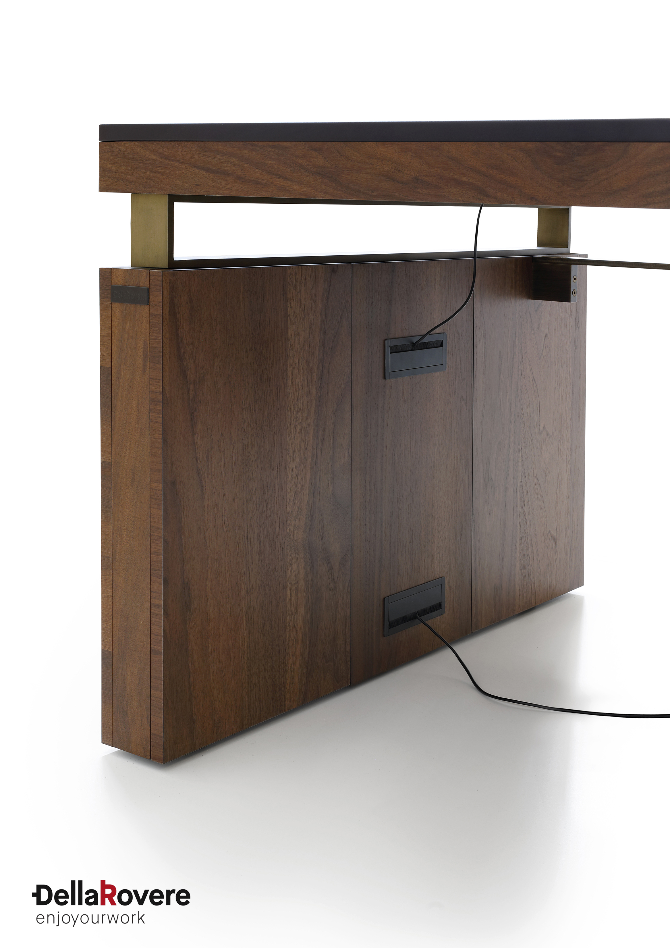 Офисный стол Bellagio